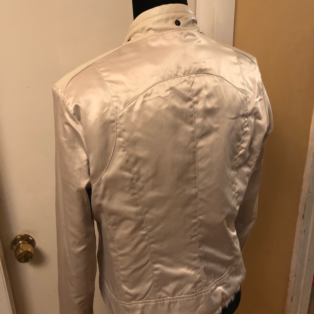 Gorgeous Reversible Winter White Jacket - image 8